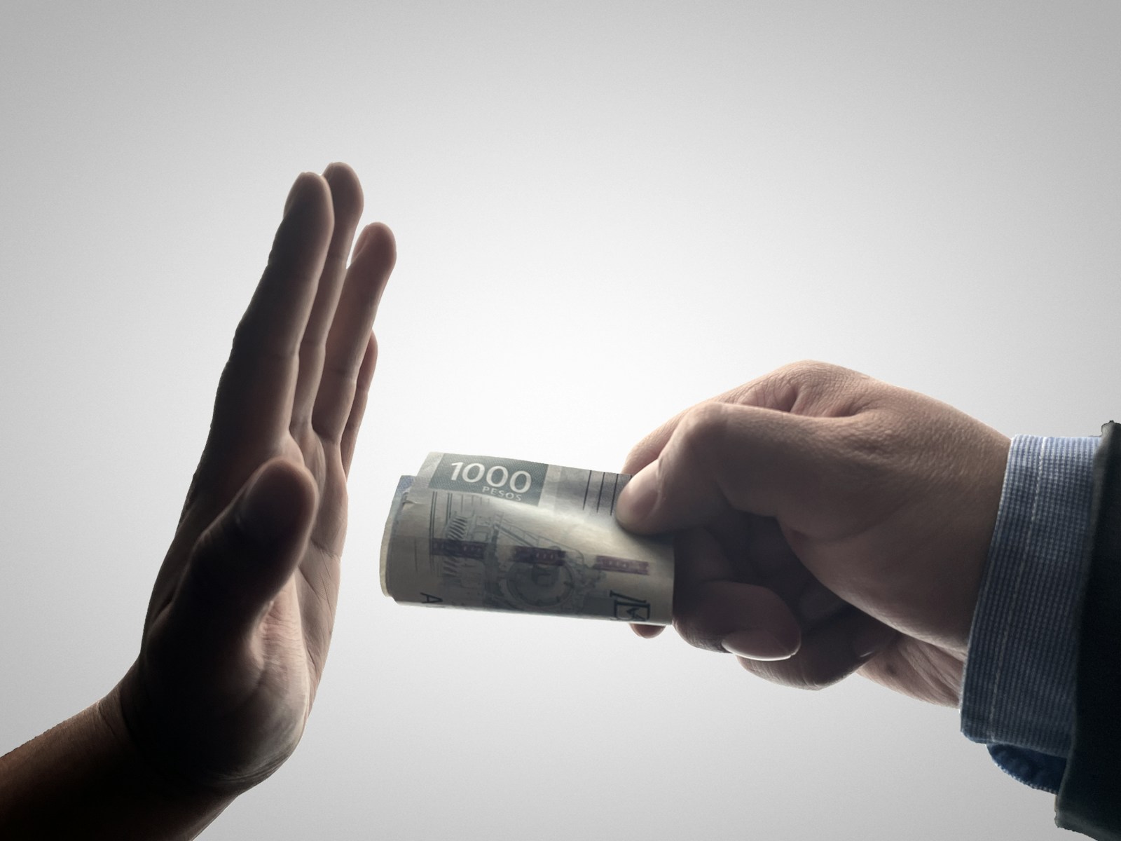 Supreme Court Reiterates Bar on Staying Convictions of Public Servants in Corruption Cases