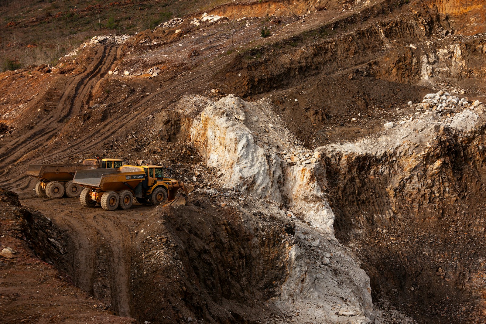 Sand Mining Projects Require Replenishment Study In District Survey Report For Clearance: Supreme Court